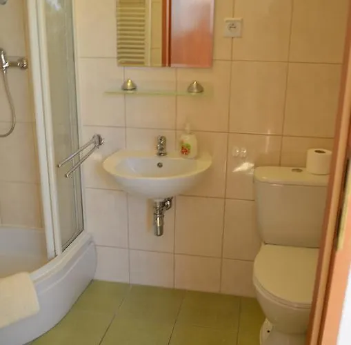 Sloneczna * 尤斯托尼莫斯基